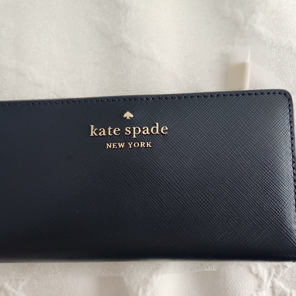 Brand new Kate Spade Staci Large Slim Bifold Wallet